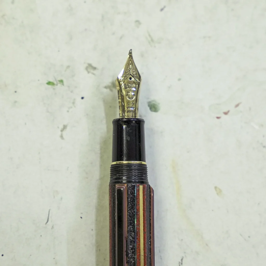 コナン・ドイルとアーネスト・ヘミングウェイを描くのに使用した画材２