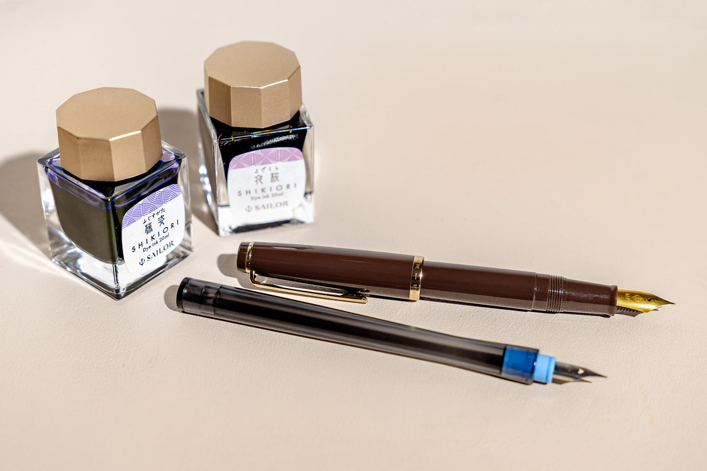 万年筆とつけペンとインク