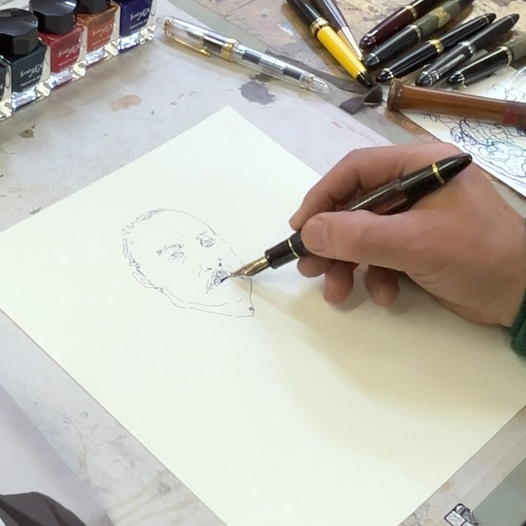 コナン・ドイルを描いている様子２