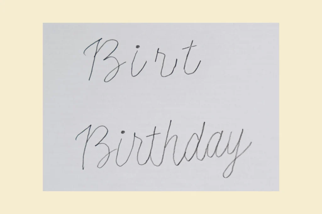 筆記体を分解した様子と繋げた様子の写真