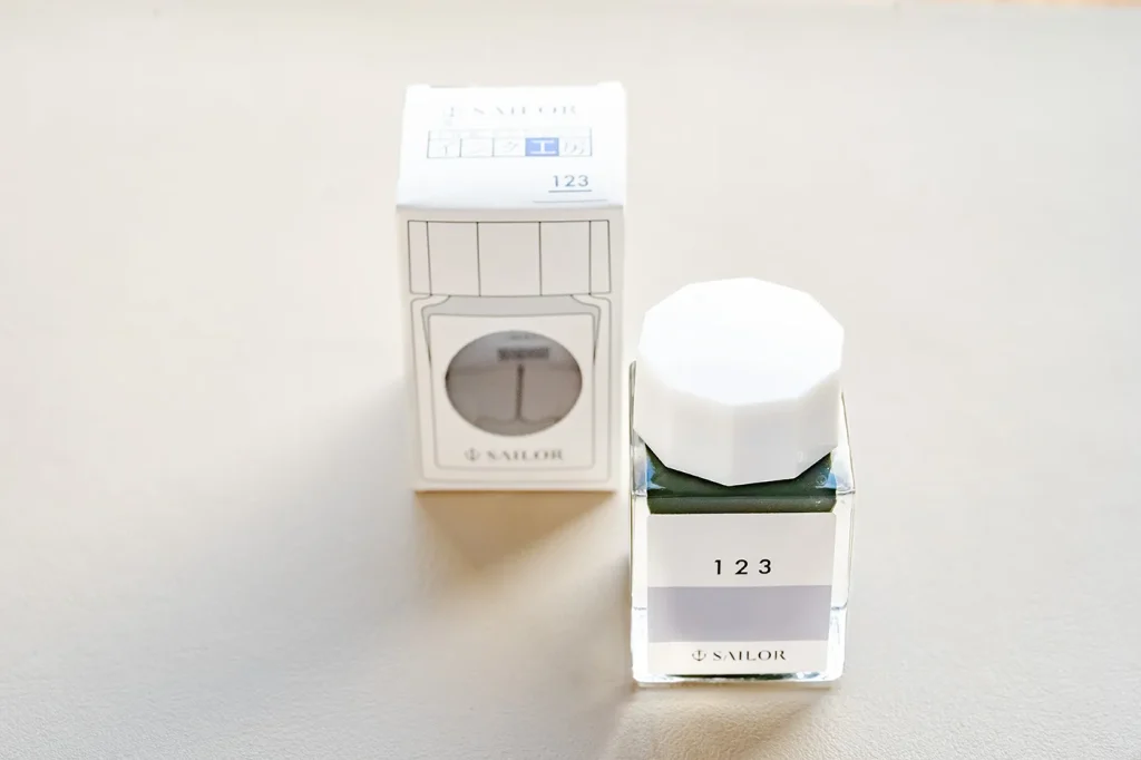 万年筆用ボトルインク インク工房　123のパッケージ