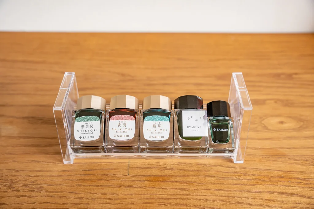 ボトルスタンド 斜めタイプ(DAISO)のシンデレラフィット3