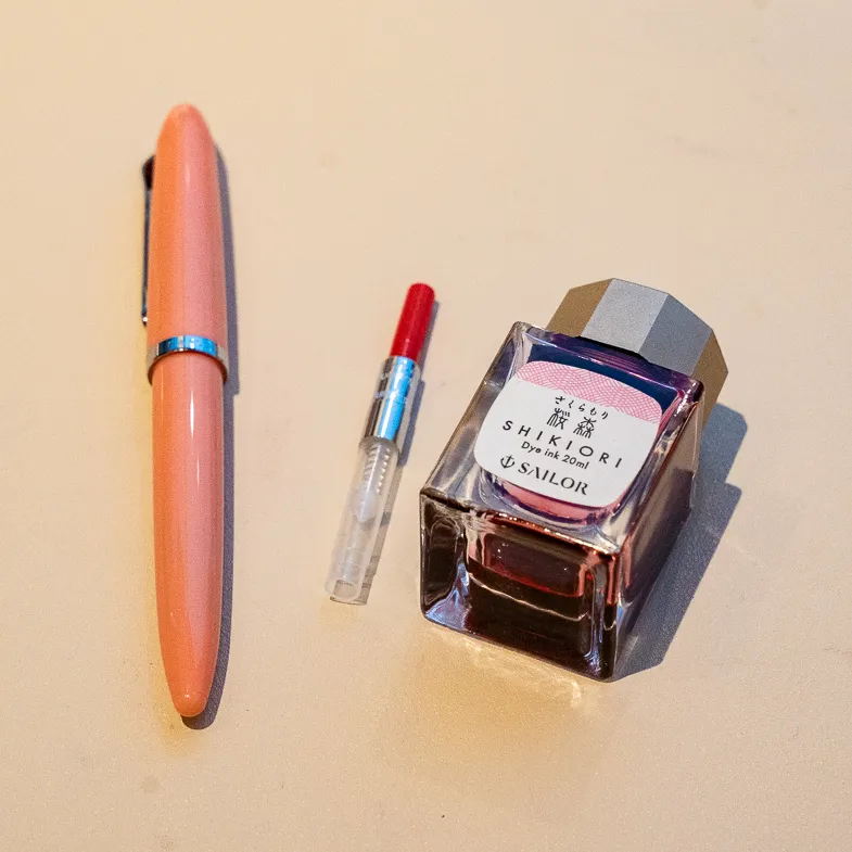 コンバーターとボトルインク、万年筆