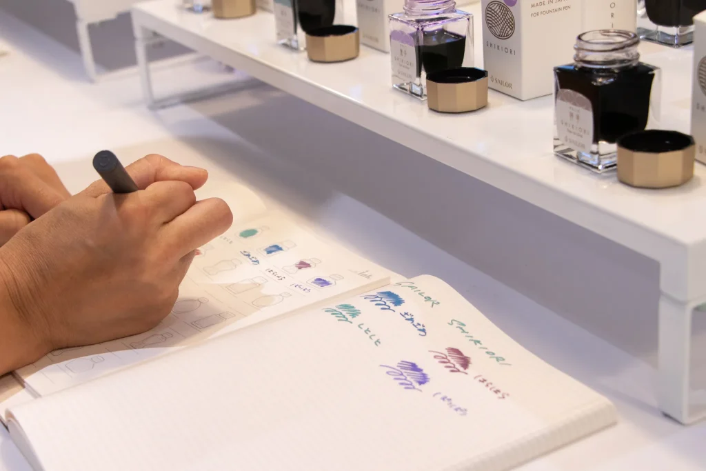 試筆されたインクの写真２