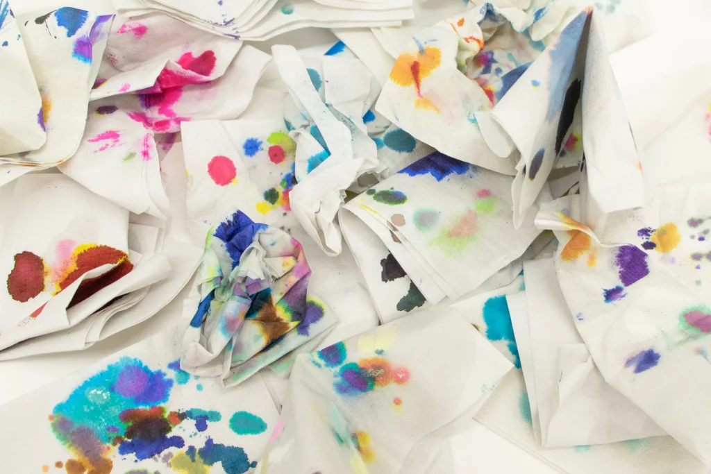 インクを拭った紙の模様の写真